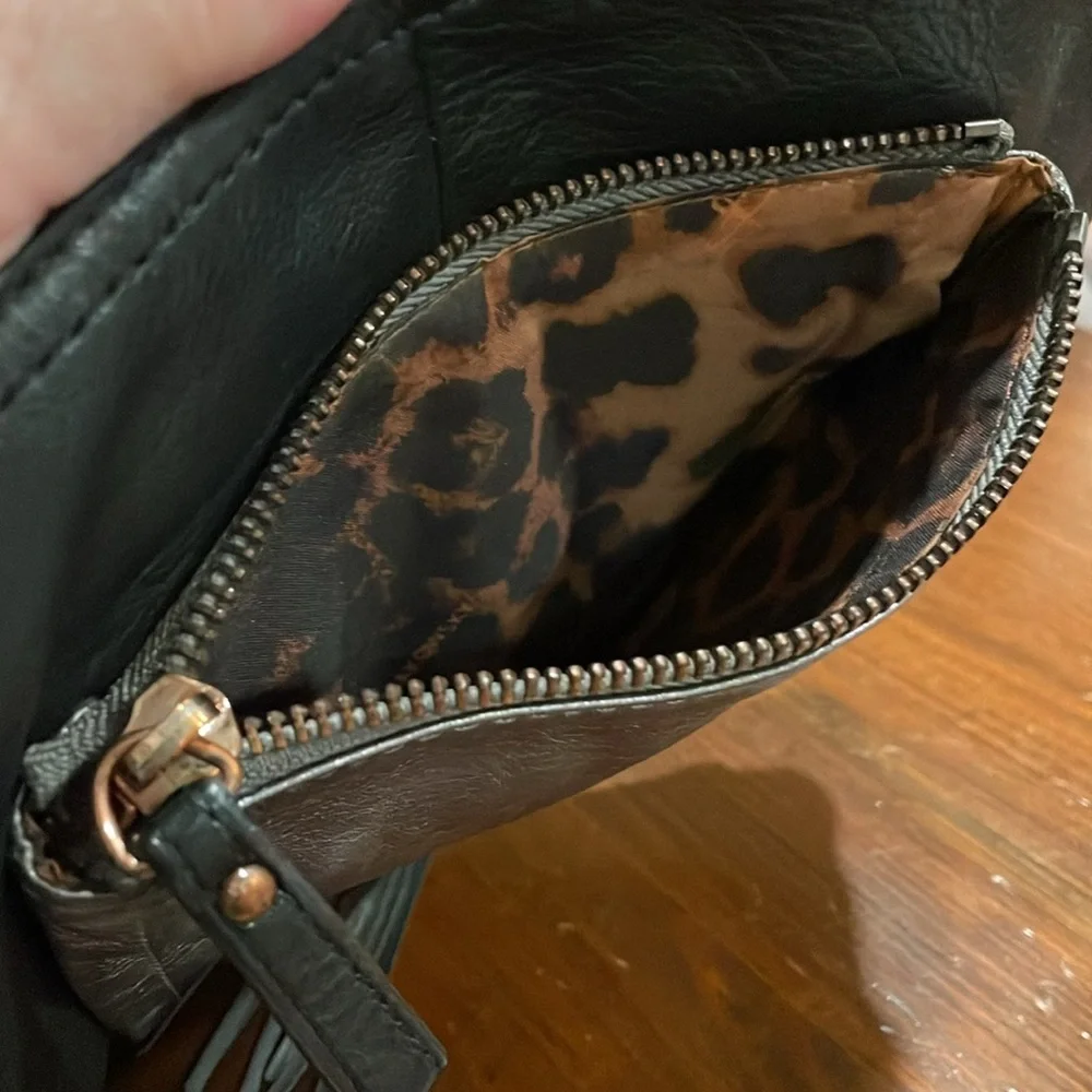 B. Makowsky Leather Convertible Black Silver Bag Detachable Strap P 10 - Picture 7 of 7